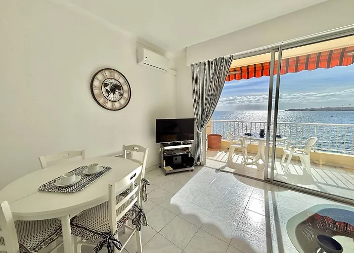 Corse Azur Pieds Dans L'eau