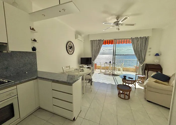 Corse Azur Pieds Dans L'eau